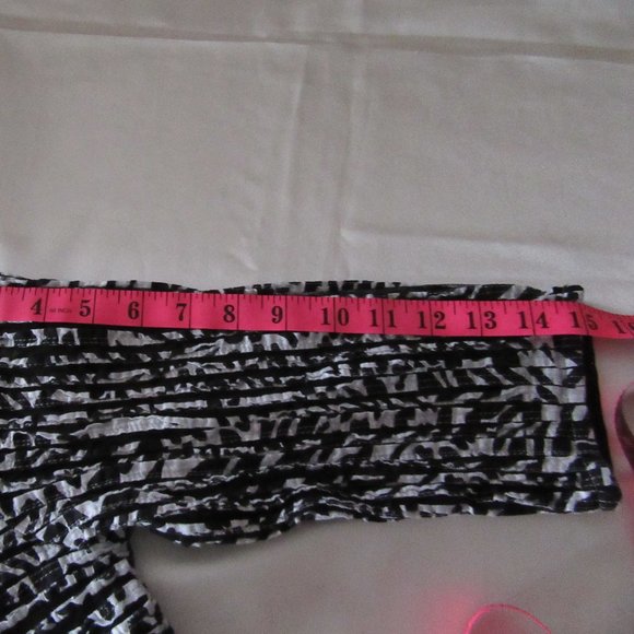 Zip up top or over coat - Attitude size P M - Picture 11 of 14